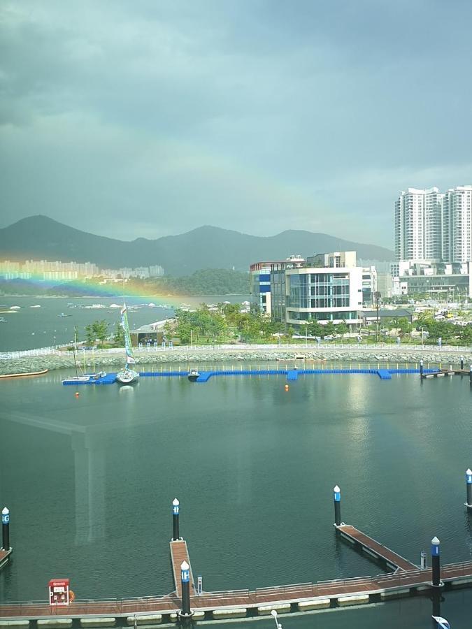 Lotte Castle Marina Yeosu Exterior foto